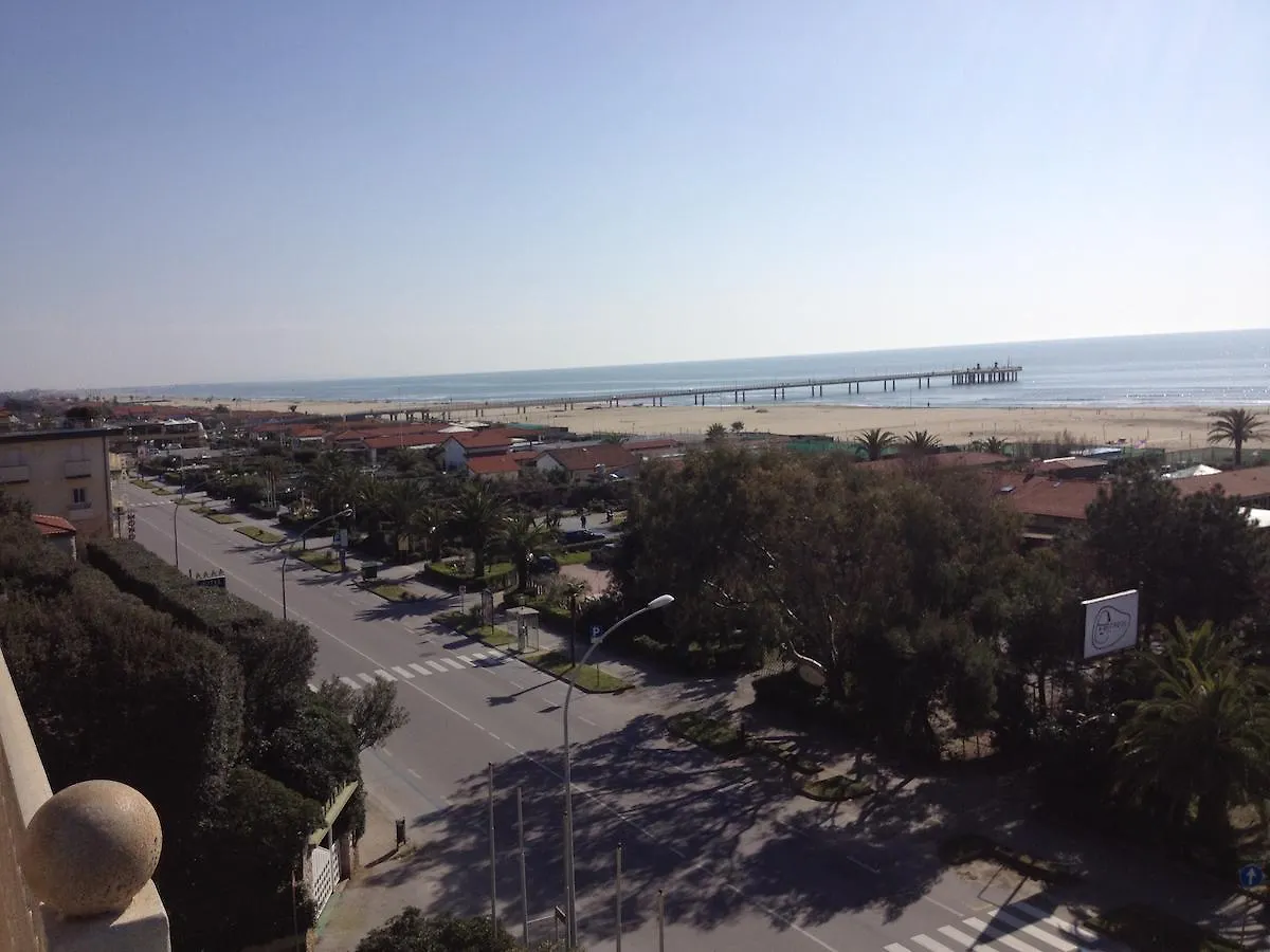 ***  Hotel San Carlo Marina di Pietrasanta Olaszország